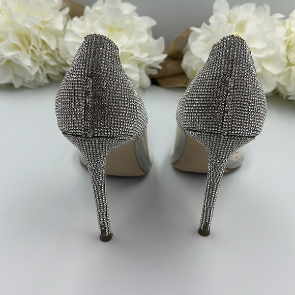 STEVE Madden clear and Rhinestones 4” heel shoes. Size 8.5 - Picture 6 of 10